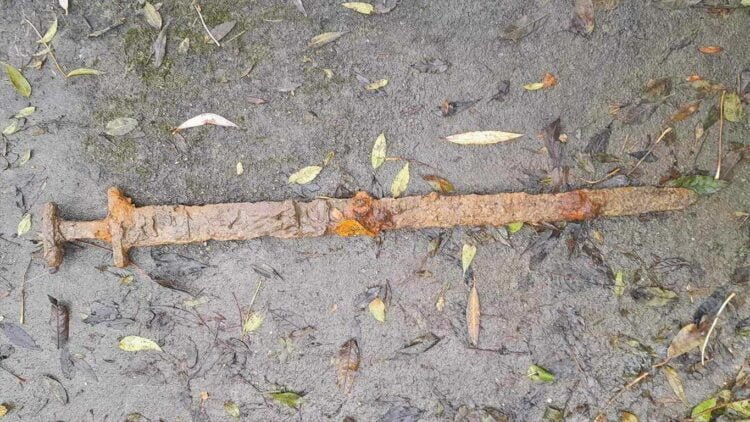 1,100-year-old Viking sword pulled from English river by magnet fisher
