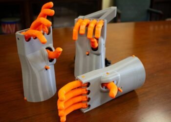 Researchers recreate 16th-century prosthetic hand with 3D printing to explore historical amputee life