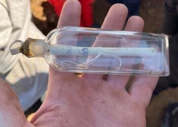 200-year-old message discovered in bottle during archaeological dig in France
