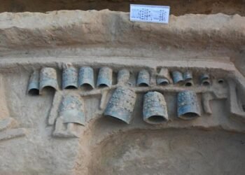 Chinese archaeologists unearth 2,000-year-old chime bells (bianzhong) in China