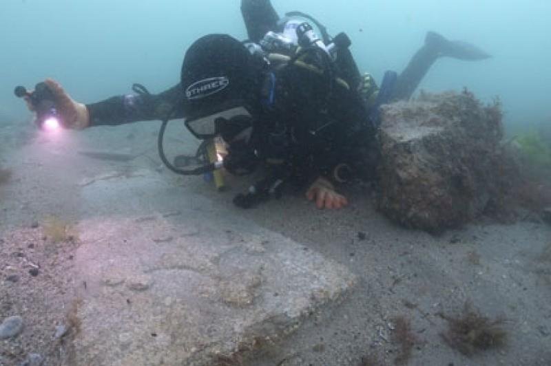 Bournemouth University uncovers earliest English medieval shipwreck site