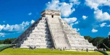 15 Wonderful Historic Monuments in the World (Quiz)