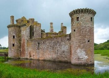 Medieval Islamic glass found in Scottish castle reveals untold histories