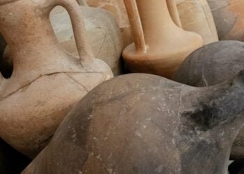 Hunter-gatherer social ties spread pottery-making throughout the world