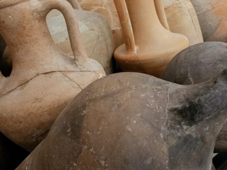 Hunter-gatherer social ties spread pottery-making throughout the world