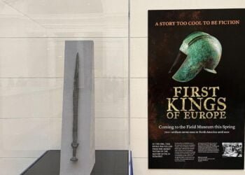 Replica sword held in the museum was actually a 3,000-year-old weapon