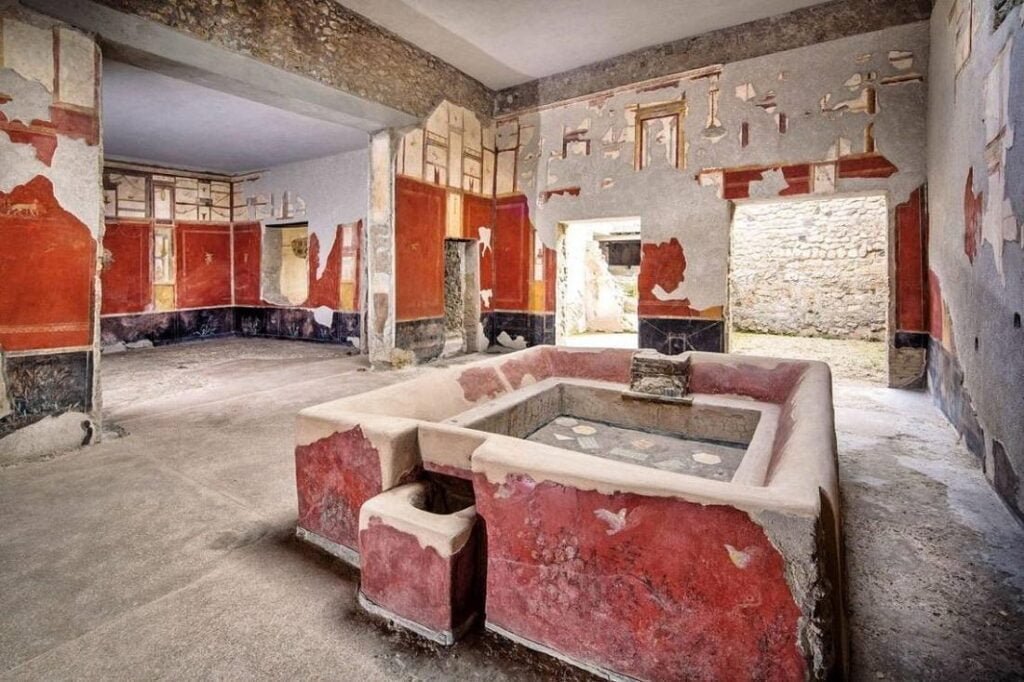 2,000-year-old Roman 'dry Cleaner' shop unearthed by archaeologists at ...