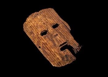 1800-year-old ritual mask discovered in Japan