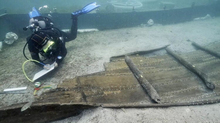 Divers are about to pull a 3,000-year-old shipwreck from sea