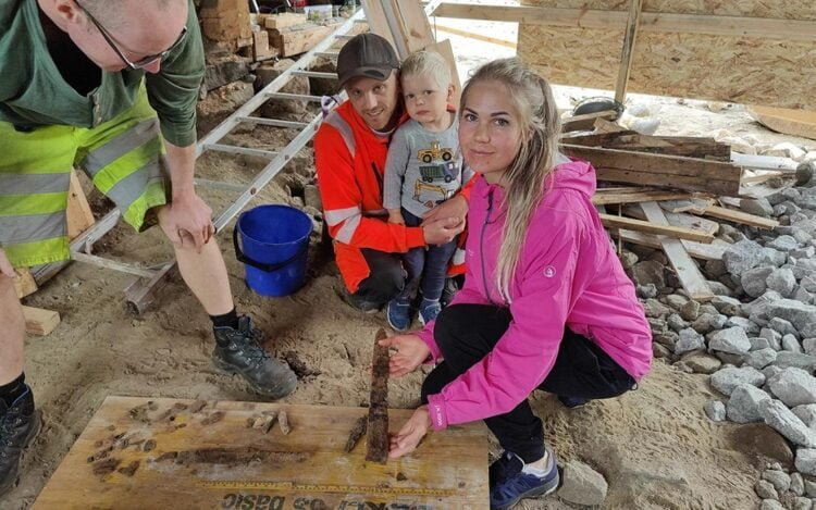 Viking sword from warrior's grave found in Norwegian family's garden