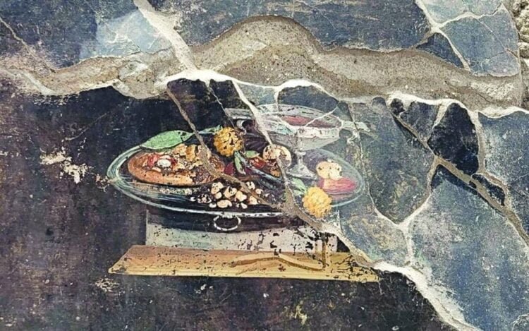 Archaeologists discover a 'Pizza' painting in ancient Roman ruins of Pompeii