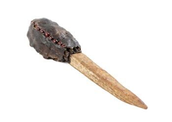 Non-Invasive techniques used to examine Australian Aboriginal knife