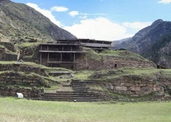Archaeologists unearth 3,000-year-old sealed Corridor in Peru temple site