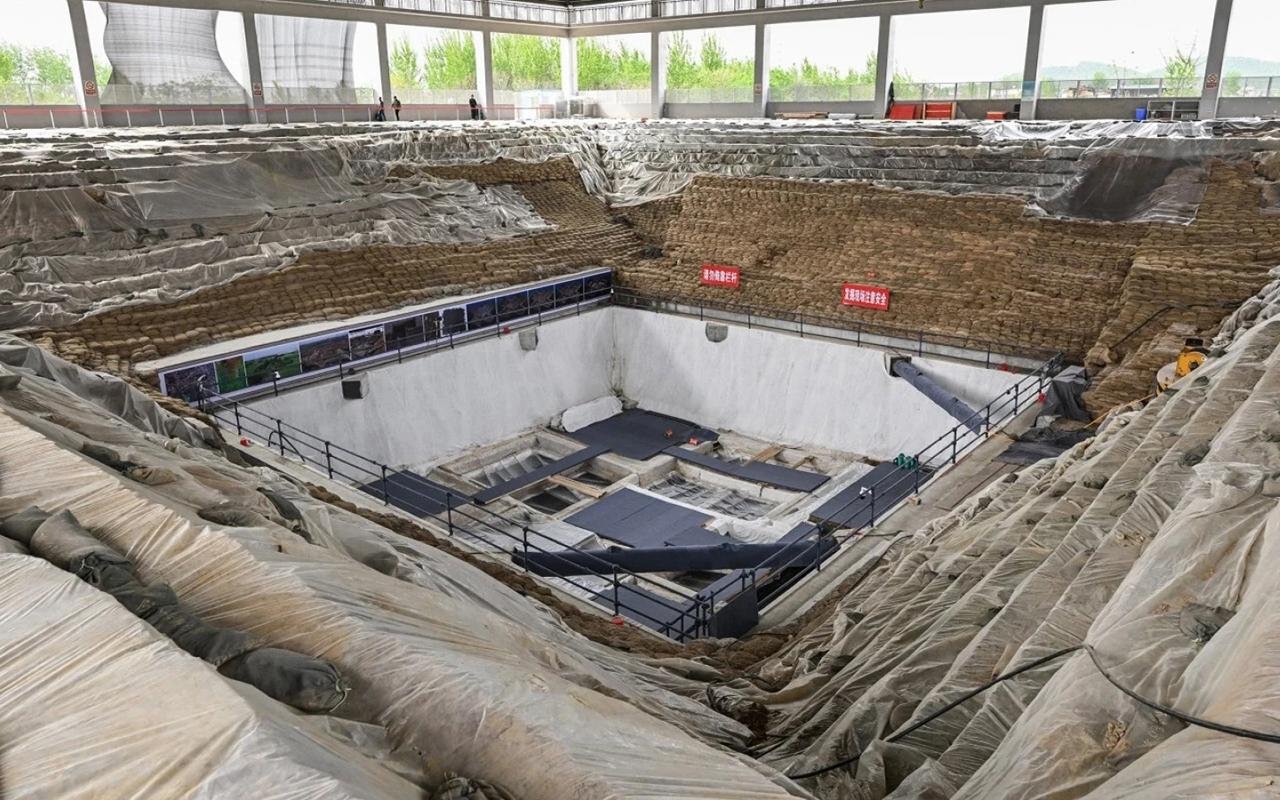 Lavish 2,200-year-old tomb of Chinese king unearthed