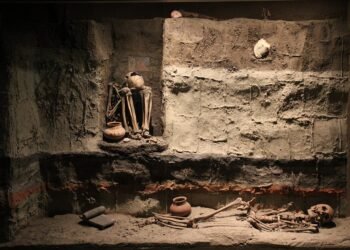 Ancient Maya tomb with funerary offerings unearthed in Mexico