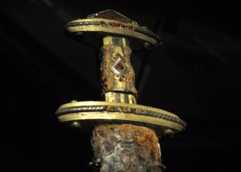 Hilt of a Viking sword and extreme upper portion of scabbard, 7th century.