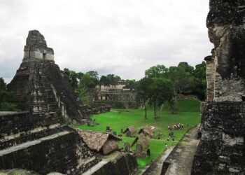 Archaeologists discover a lost ancient Maya city in the Mexican jungle