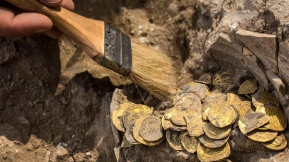 Archaeologists discovered more than 500 ancient coins in Plovdiv’s Old Town