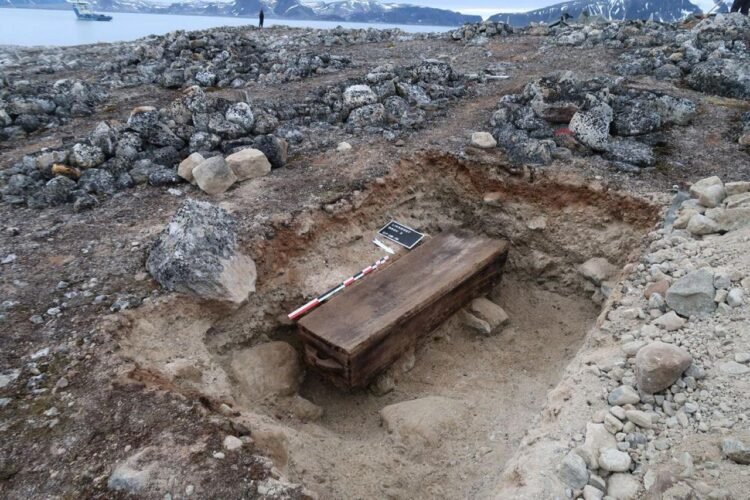 Ancient whalers' graves in Svalbard are vanishing as permafrost melts