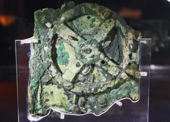 New research reveals the Greek lunar calendar tracking in the Antikythera mechanism
