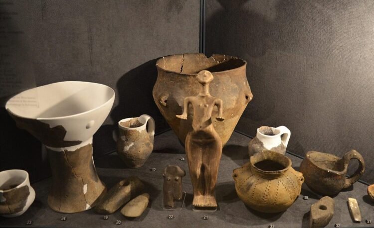 Should archaeology rethink its reliance on the concept of “culture”?