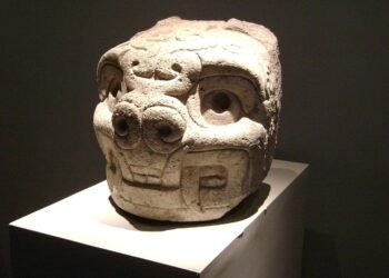 Ceremonial club heads and over 200 structures found in lost Chachapoyas city, Peru