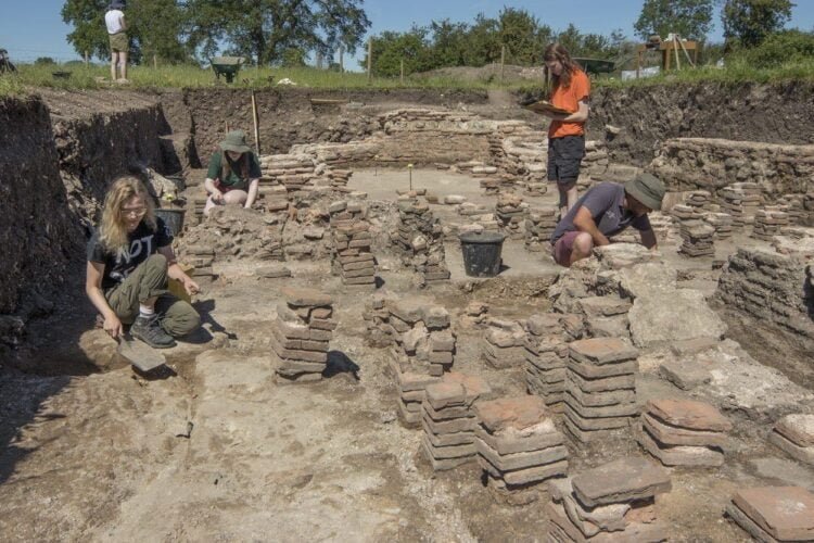 Becoming Roman: Iron Age settlement discoveries displayed 50 years after first dig