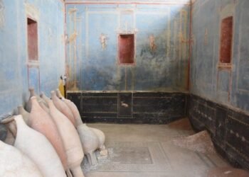Archaeologists uncover mysterious 'blue room' in Pompeii