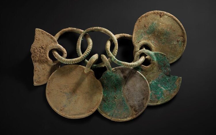 'Exceptional' Bronze Age Peebles Hoard saved for the nation