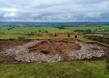 Bronze Age hilltop settlement and 2400 BCE farming evidence found in Northumberland Cheviot Hills