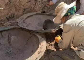 Bronze shields and helmet dedicated to Haldi discovered in ancient Urartian castle in Turkey