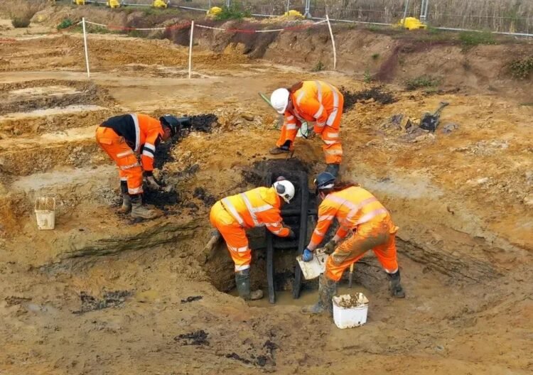 Elite Anglo-Saxon sand burials and sacrificed horse grave found near Sizewell nuclear site in England