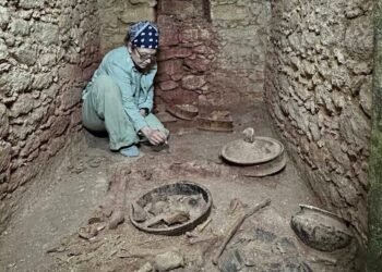 1,600-year-old tomb of Caracol’s founding king Te K’ab Chaak unearthed in Belize jungle