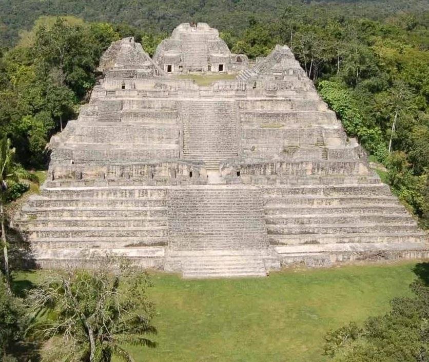 1,600-year-old tomb of Caracol’s founding king Te K’ab Chaak unearthed in Belize jungle