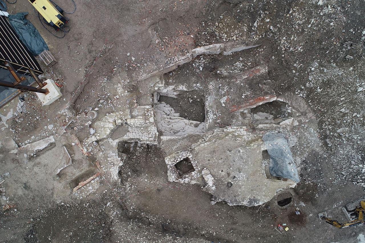 Archaeologists uncover rock-cut cellars and historic quarry beneath Paderborn’s historic center