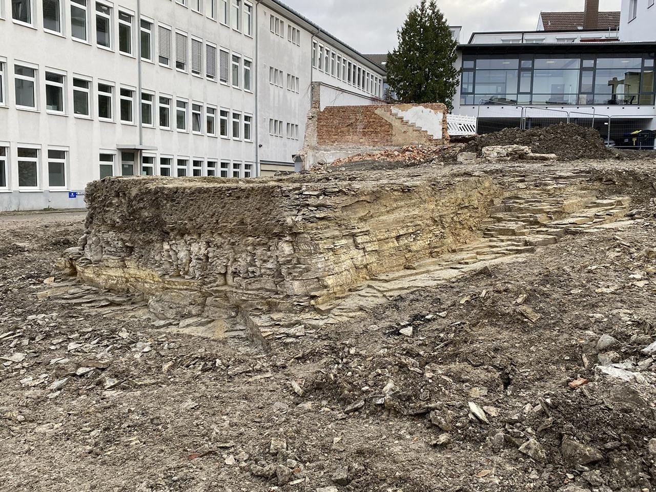 Archaeologists uncover rock-cut cellars and historic quarry beneath Paderborn’s historic center