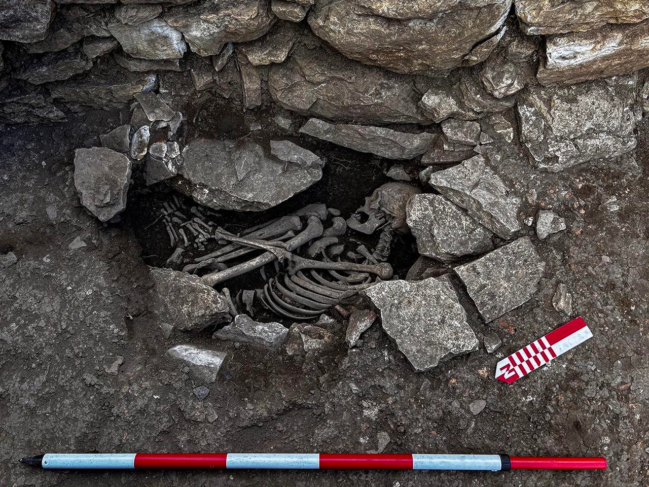 Chachapoya funerary structure and offerings unearthed in northern Kuélap, Peru