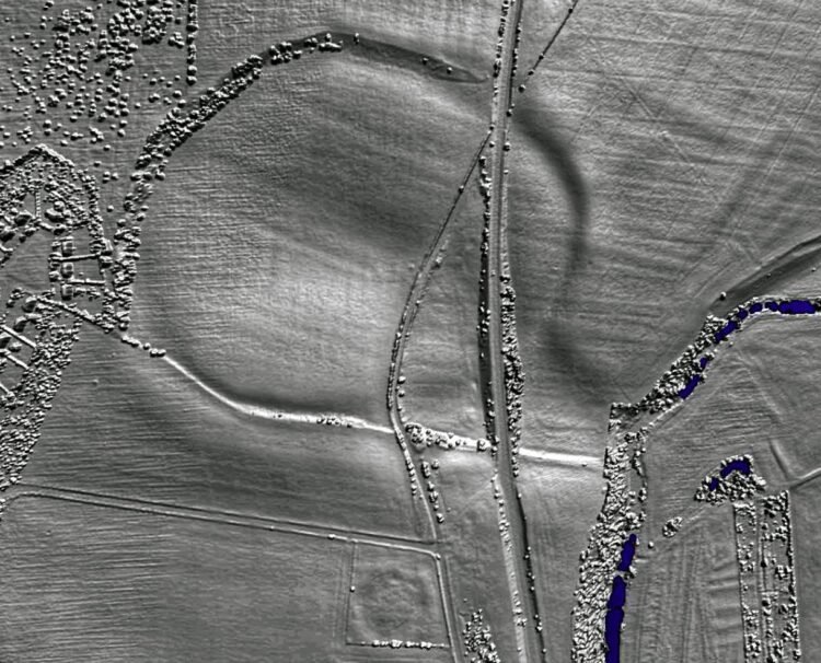 Archaeologists uncover vast Neolithic pit circle surrounding Durrington Walls near Stonehenge