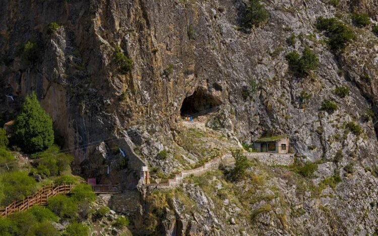 Denisovans lived on Tibetan plateau until 48,000-32,000 years ago, scientists reveal