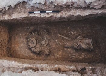 1,500-year-old female ascetic buried in chains discovered near Jerusalem