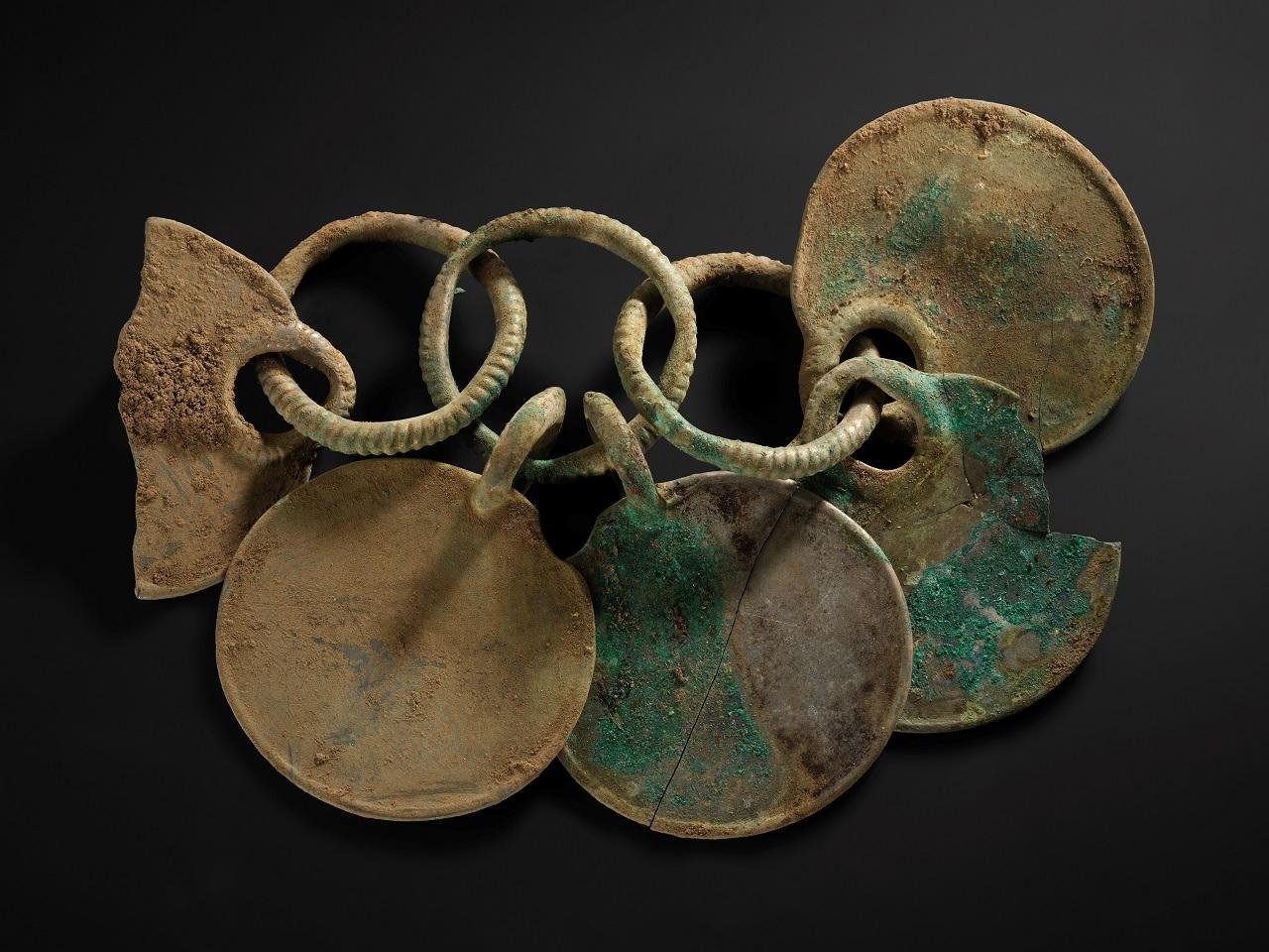 Hidden shine of the Peebles Hoard: Bronze Age treasures reveal a 3,000-year-old silvery secret