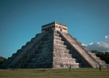 15 Wonderful Historic Monuments in the World (Quiz)