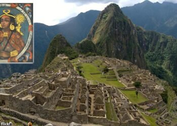 The Inca site of Machu Picchu built by Pachacuti Inca Yupanqui (1438-71 CE)