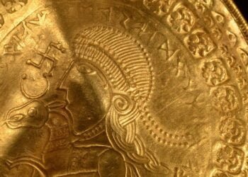 Researchers use 3D scanning to reveal secrets of Iron Age gold treasure