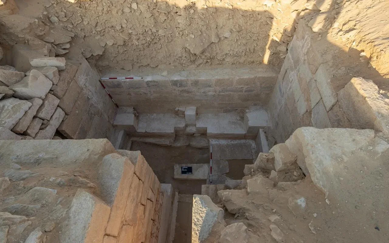 Lost 4,400-year-old tomb found with mummy inside