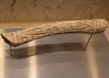 Accidental discovery in Lake Pátzcuaro reveals pre-Hispanic treasures