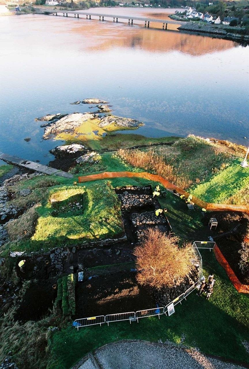 Rare medieval hair-styling tool unearthed at Eilean Donan Castle reveals personal grooming practices in Scotland