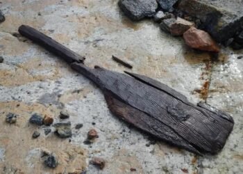 Archaeologists urge vigilance as melting snow in Western Norway reveals ancient artifacts