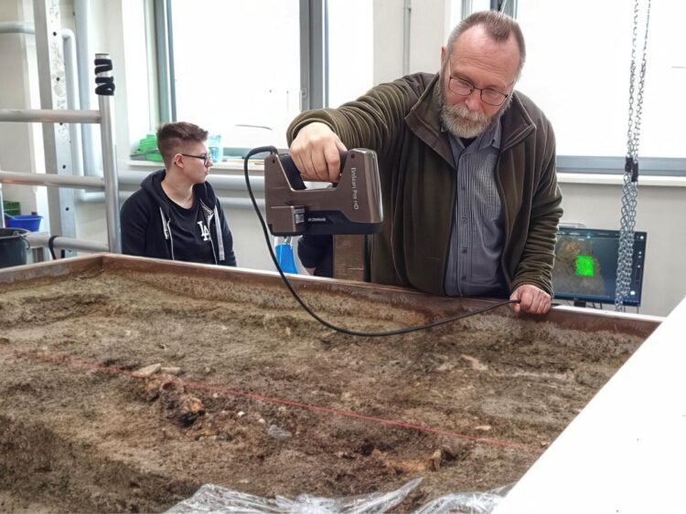 Merovingian 'Lady of Kölleda' burial chamber revealed