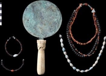 US-Egyptian team discovers 4,000-year-old Middle Kingdom tomb in Luxor